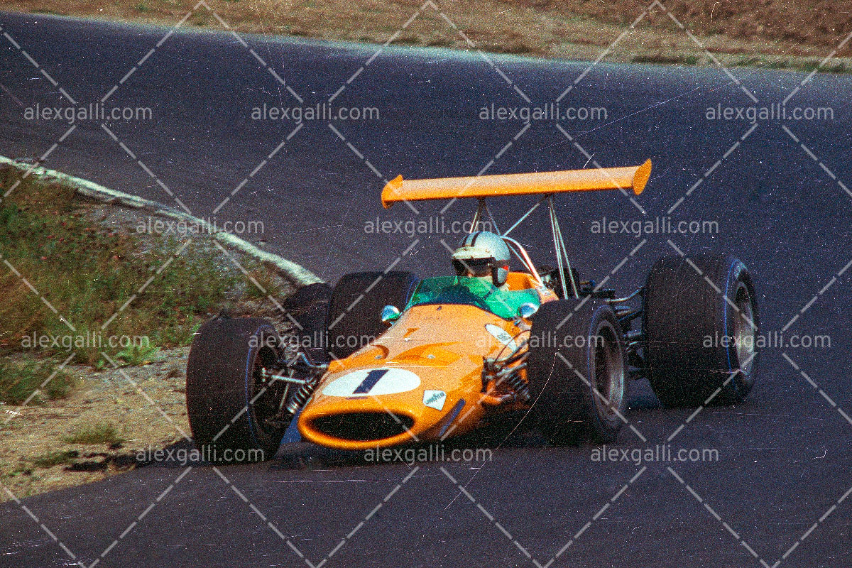 F1 1968 Denny Hulme - McLaren - 19680103