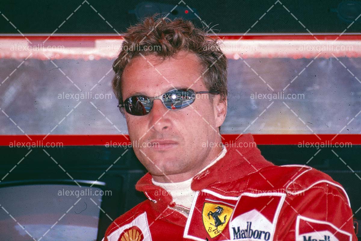 F1 1998 Eddie Irvine - Ferrari - 19980057