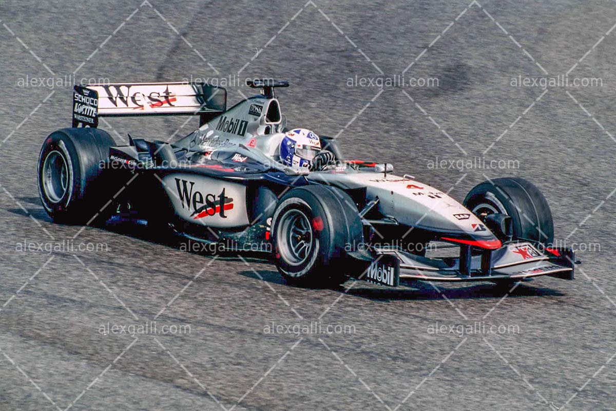 F1 2001 David Coulthard - McLaren - 20010024
