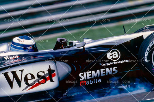 F1 2001 Mika Hakkinen - McLaren - 20010038