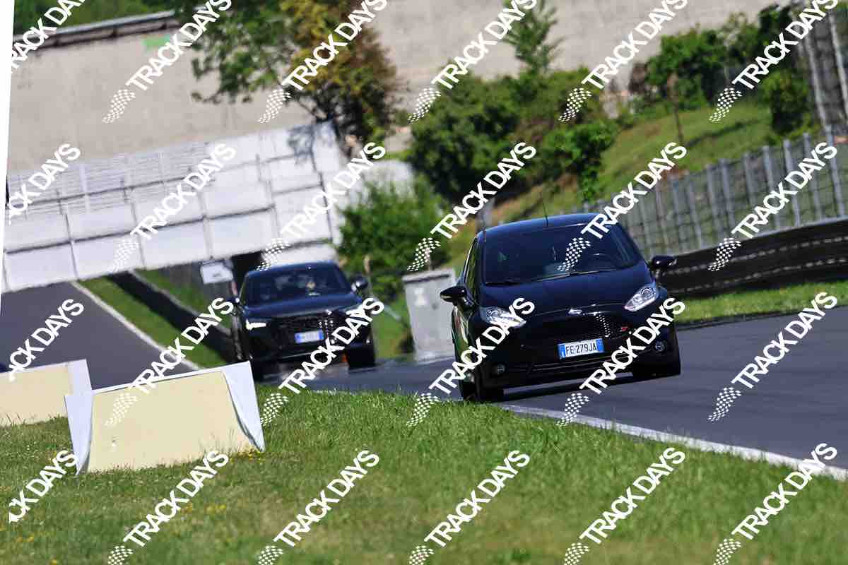 TD 250426 T06 - 112