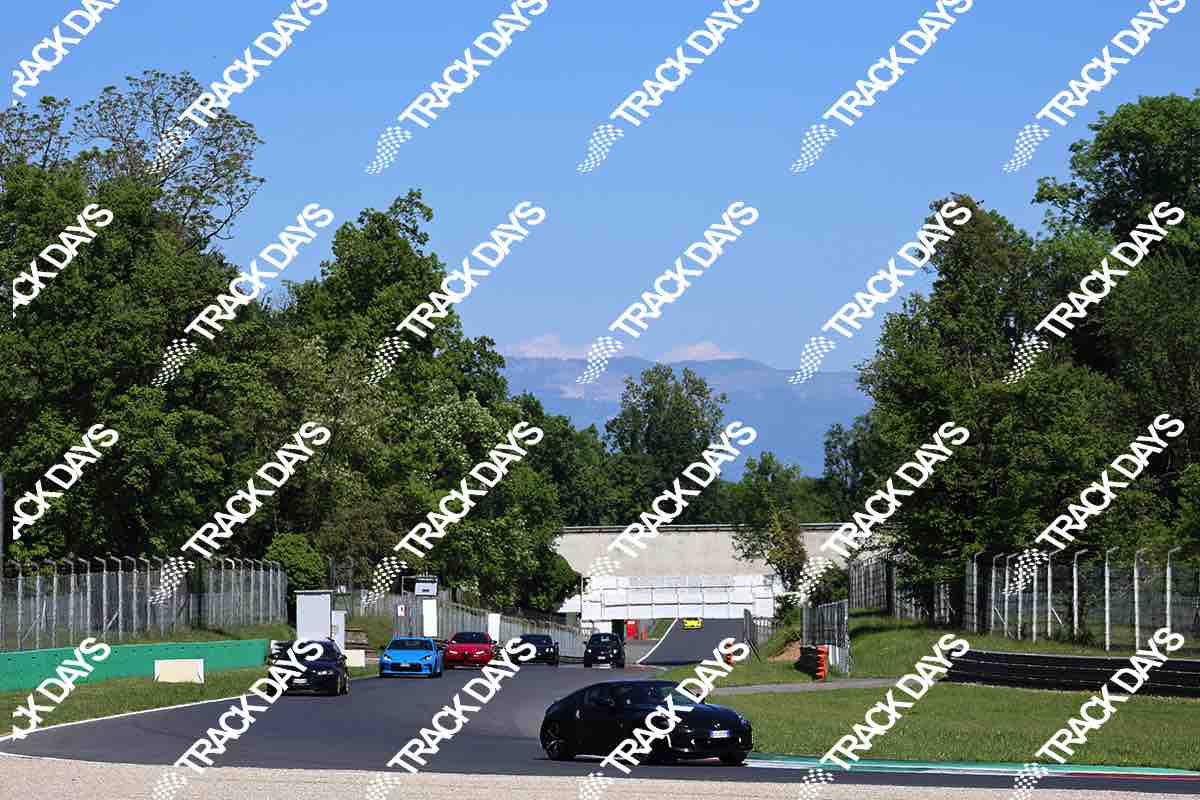 TD 250426 T06 - 064