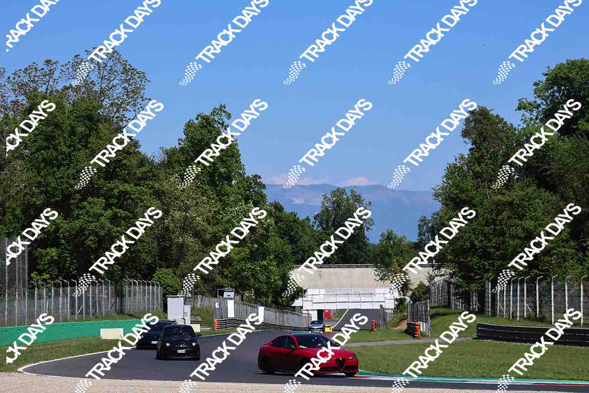 TD 250426 T06 - 067