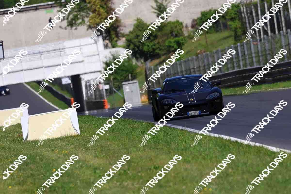 TD 250426 T07 - 135