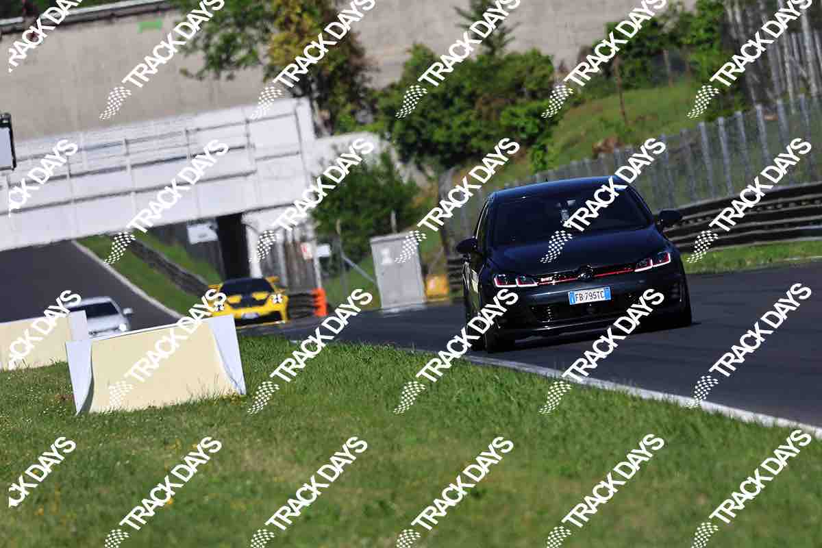 TD 250426 T09 - 120