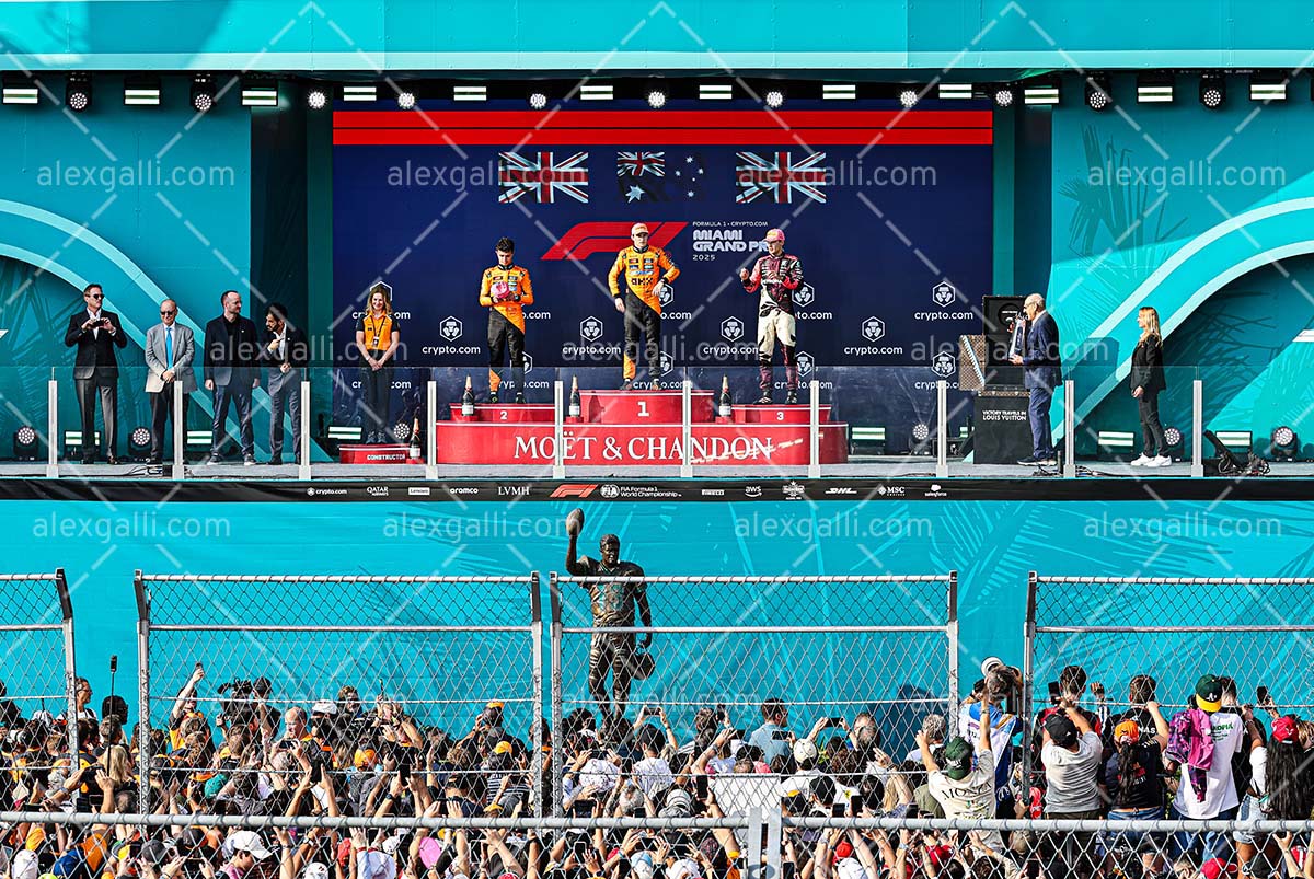 F1 2025 Oscar Piastri - McLaren - 202506016