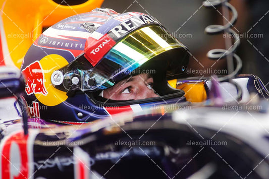 F1 2015 Daniil Kvyat - Red Bull - 20150067