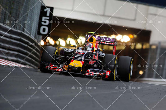 F1 2015 Daniil Kvyat - Red Bull - 20150071