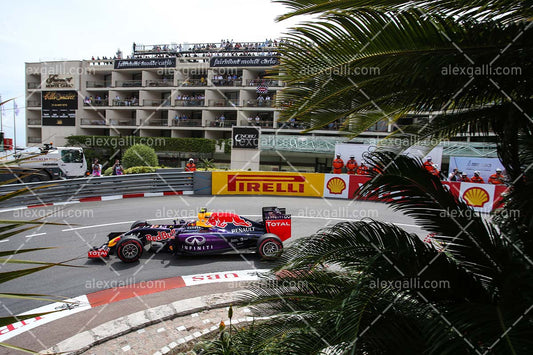 F1 2015 Daniil Kvyat - Red Bull - 20150072