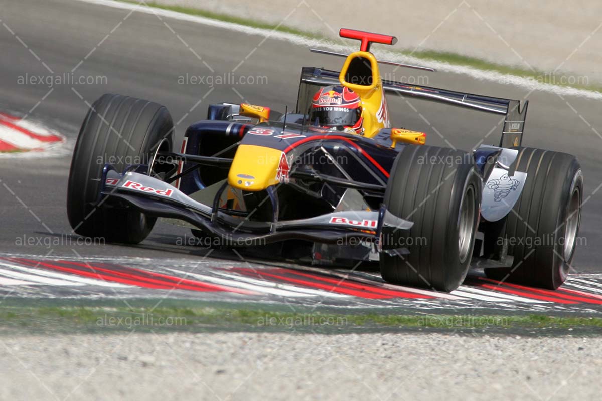 F1 2005 Vitantonio Liuzzi - Red Bull - 20050058