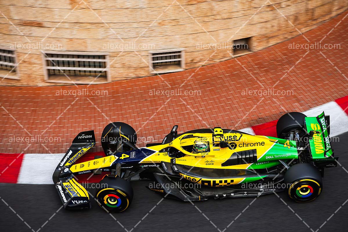 F1 2024 - Lando Norris - McLaren - 240103