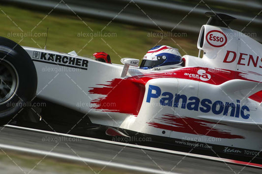 F1 2004 Olivier Panis - Toyota TF104 - 20040078