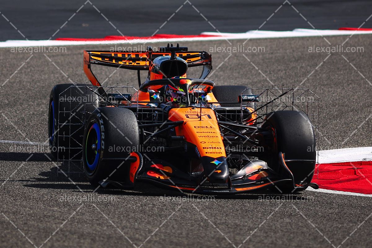 F1 2026 Oscar Piastri - McLaren - 202600063