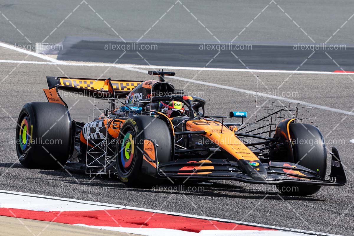 F1 2025 Oscar Piastri - McLaren - 202500118