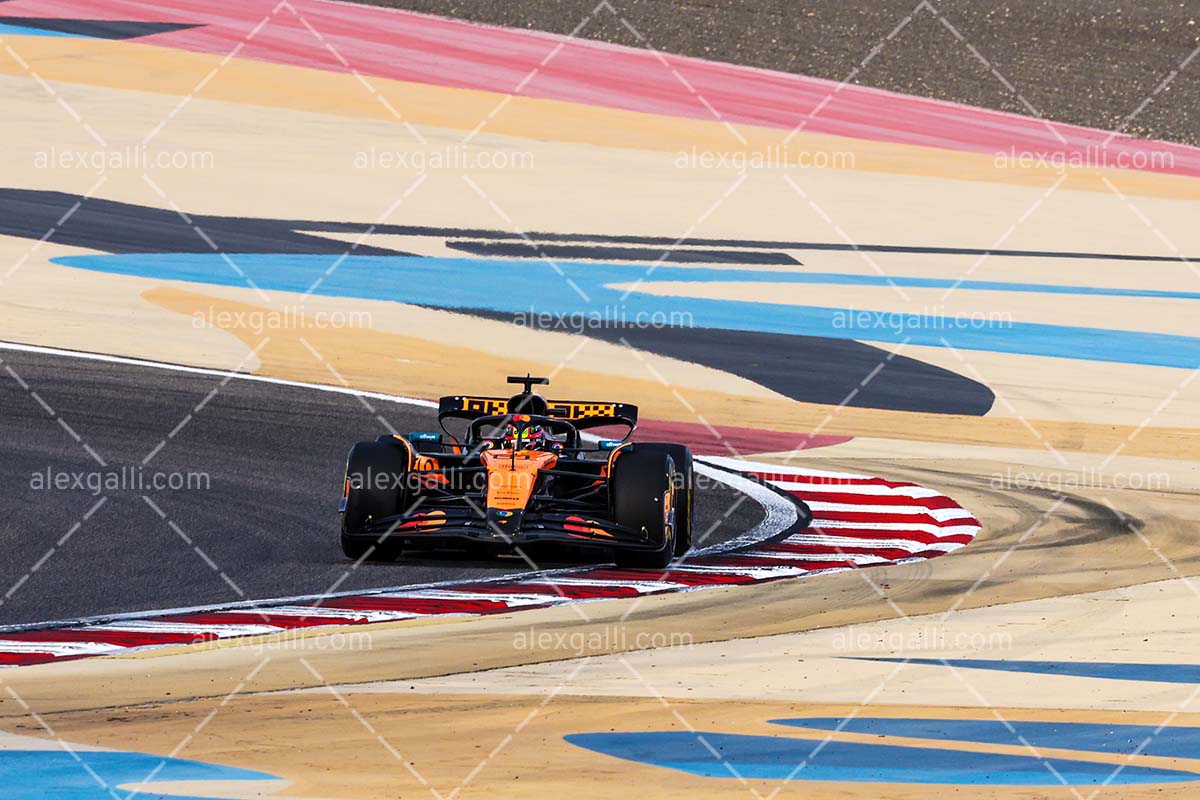 F1 2025 Oscar Piastri - McLaren - 202500216