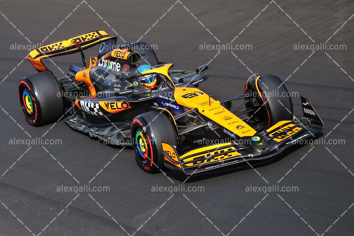 F1 2024 - Oscar Piastri - McLaren - 240197
