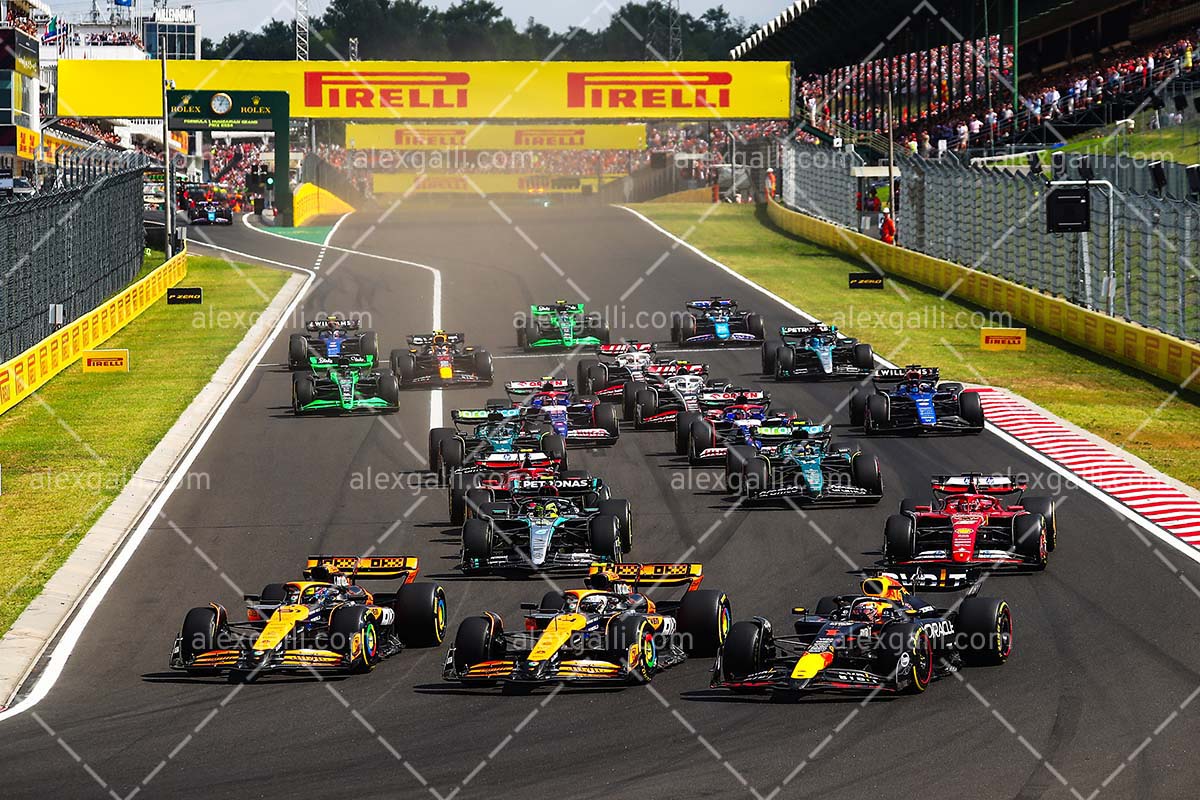 F1 2024 - Oscar Piastri - McLaren - 240169