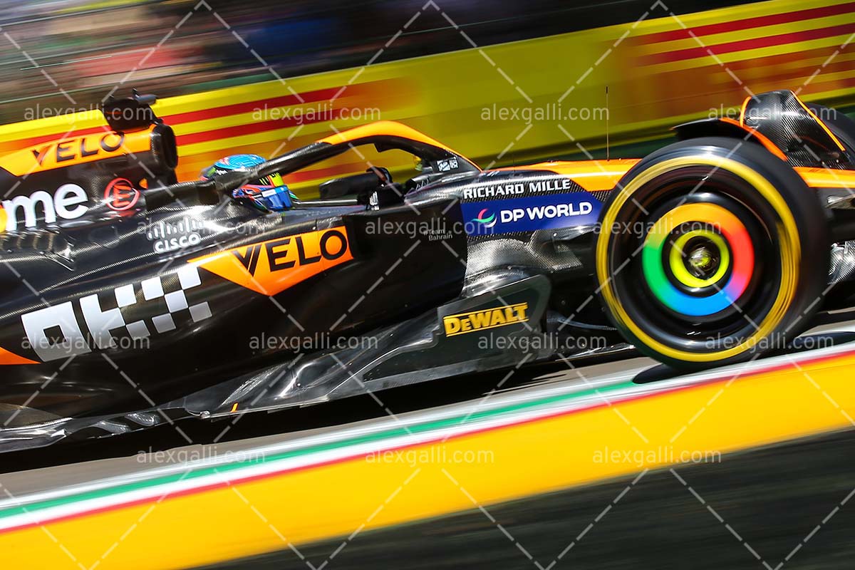 F1 2024 - Oscar Piastri - McLaren - 240047