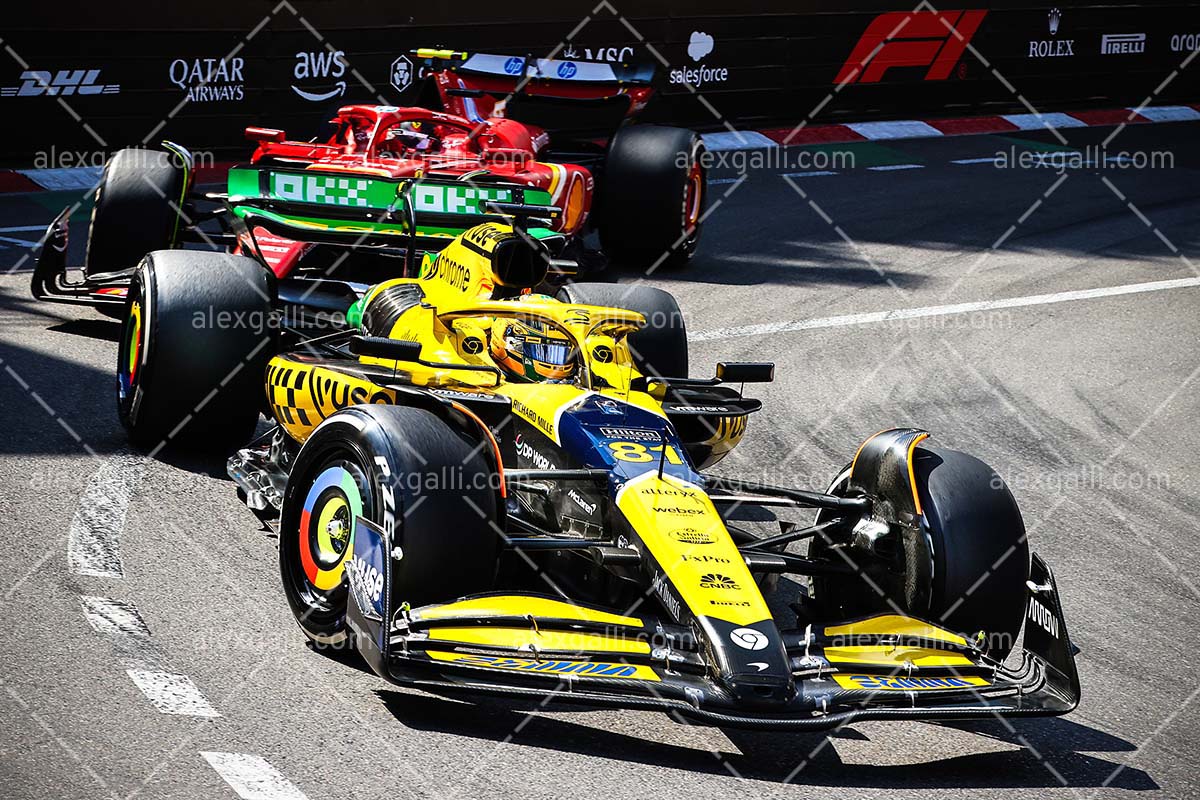 F1 2024 - Oscar Piastri - McLaren - 240112