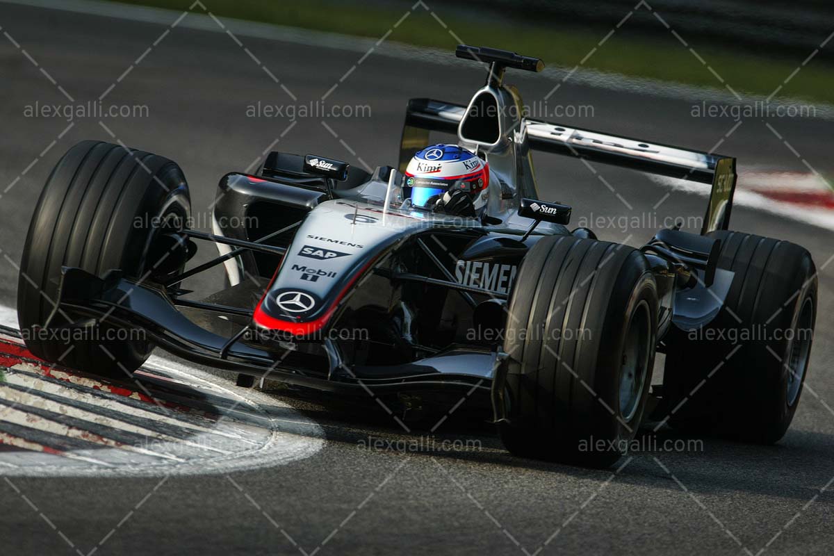 F1 2004 Kimi Raikkonen - McLaren Mp4/19 - 20040097