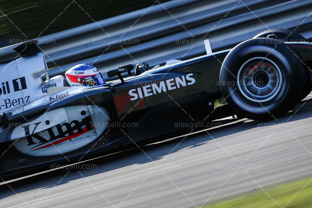 F1 2004 Kimi Raikkonen - McLaren Mp4/19 - 20040100