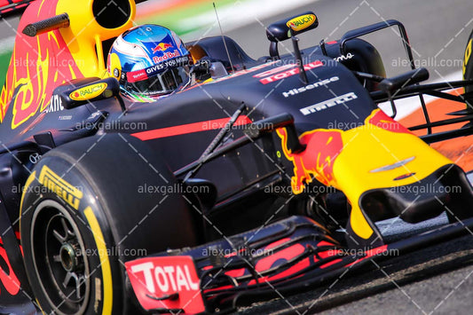 F1 2016 Daniel Ricciardo - Red Bull - 20160084