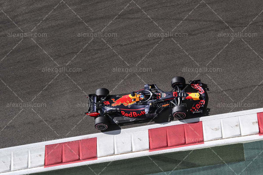 2018 Daniel Ricciardo - Red Bull - 20180101