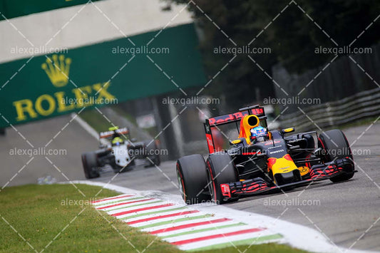 F1 2016 Daniel Ricciardo - Red Bull - 20160090