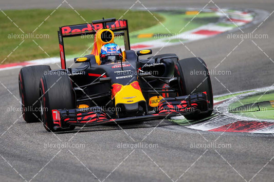 F1 2016 Daniel Ricciardo - Red Bull - 20160091