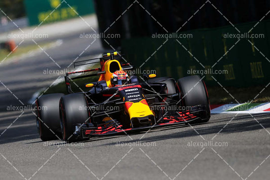 F1 2017 Max Verstappen - Red Bull - 20170105