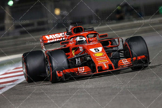 2018 Sebastian Vettel - Ferrari - 20180147