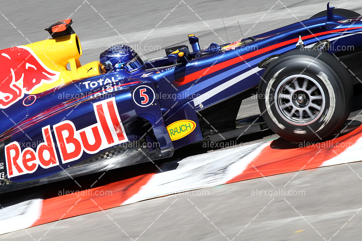 F1 2010 Sebastian Vettel - Red Bull - 20100095 – alexgalli