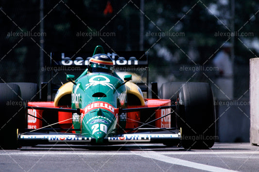 F1 1988 Thierry Boutsen - Benetton B188 - 19880070