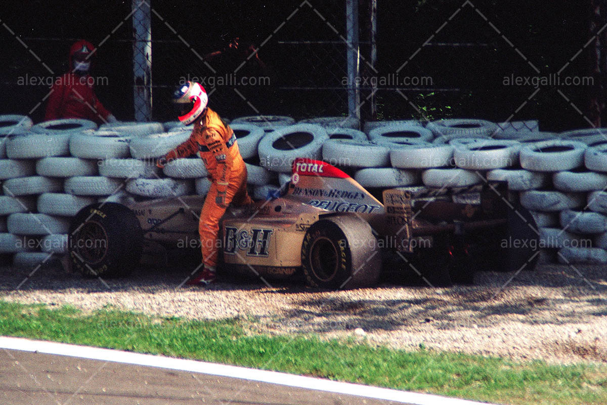 F1 1996 Rubens Barrichello - Jordan 196 - 19960009