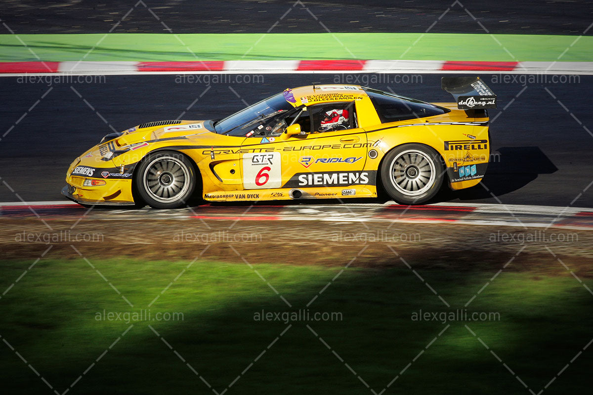 24H SPA 2005 Longin-Kumpen-Hezemans-Bleekemolen - Corvette C5R - 2005SPA004