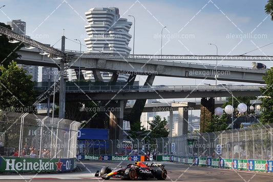 2023 - 15 Singapore GP - Max Verstappen - Red Bull - 2315020 - alexgalli.com - F1 & Motorsport Stock Photos and More