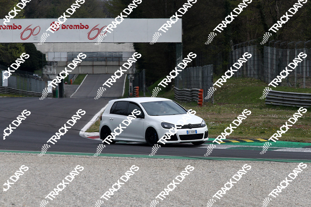 TD 260323 T05 - 192