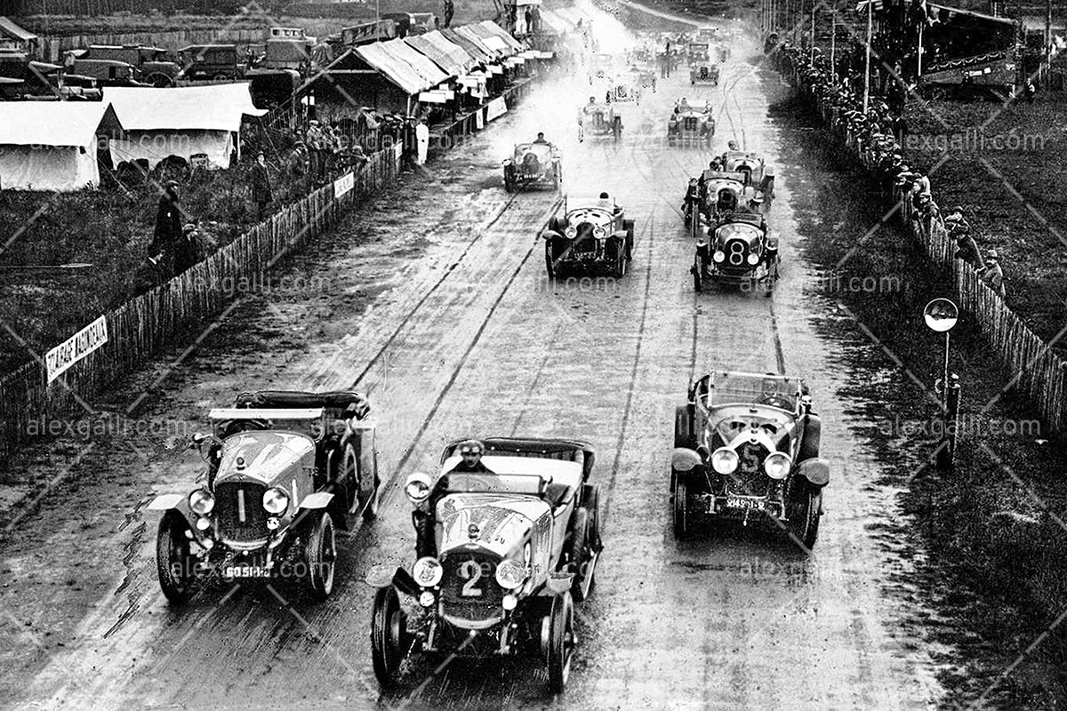 24H LE MANS 1923 - Start - LM24H19230001 - alexgalli.com - F1 & Motorsport Stock Photos and More