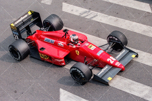 F1 1987 Gerhard Berger - Ferrari F1-87 - 19870023