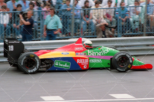 F1 1987 Teo Fabi - Benetton B187 - 19870057