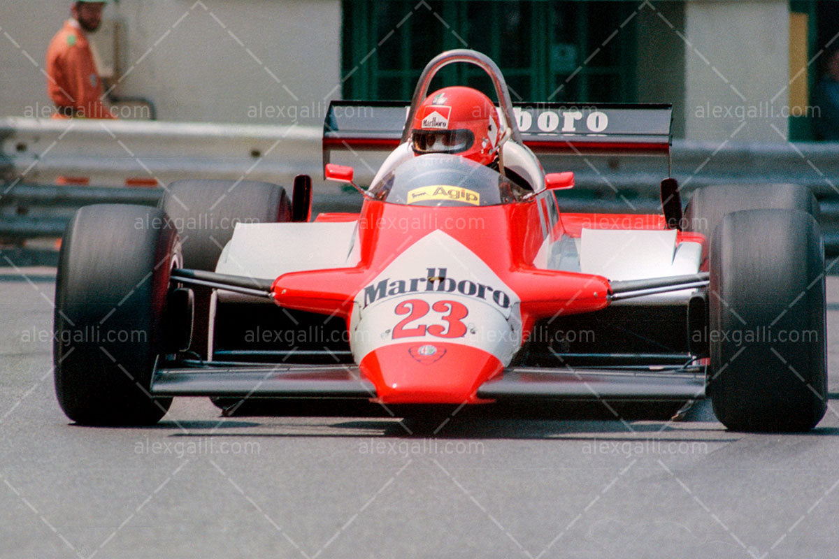 F1 1982 Bruno Giacomelli - Alfa Romeo 182 - 19820029