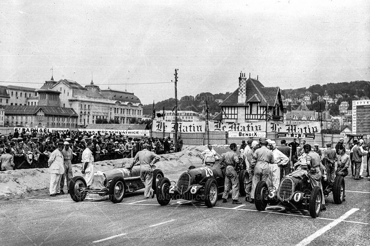 F1 1936 Giuseppe Farina - Alfa Romeo 8C - 19360008