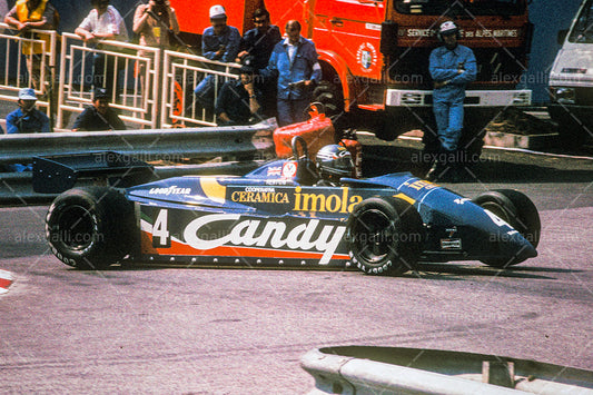 F1 1982 Brian Henton - Tyrrell 011 - 19820033