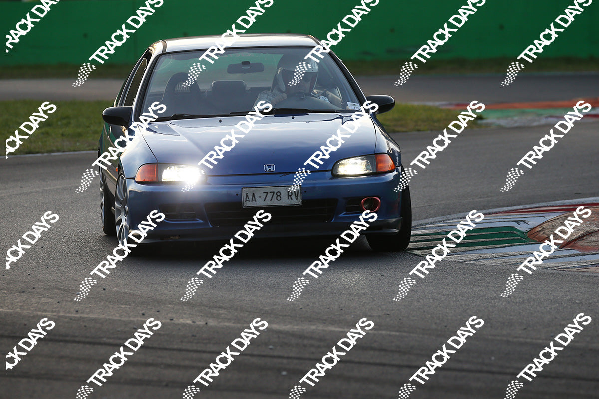 TD 271122 T09 - 114