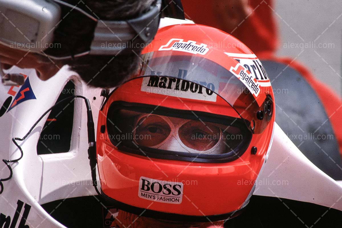 F1 1985 Niki Lauda - McLaren MP4/2B - 19850076