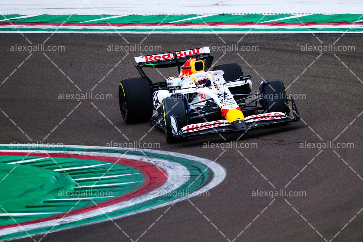 F1 2025 Yuki Tsunoda - Racing Bulls - 202500013