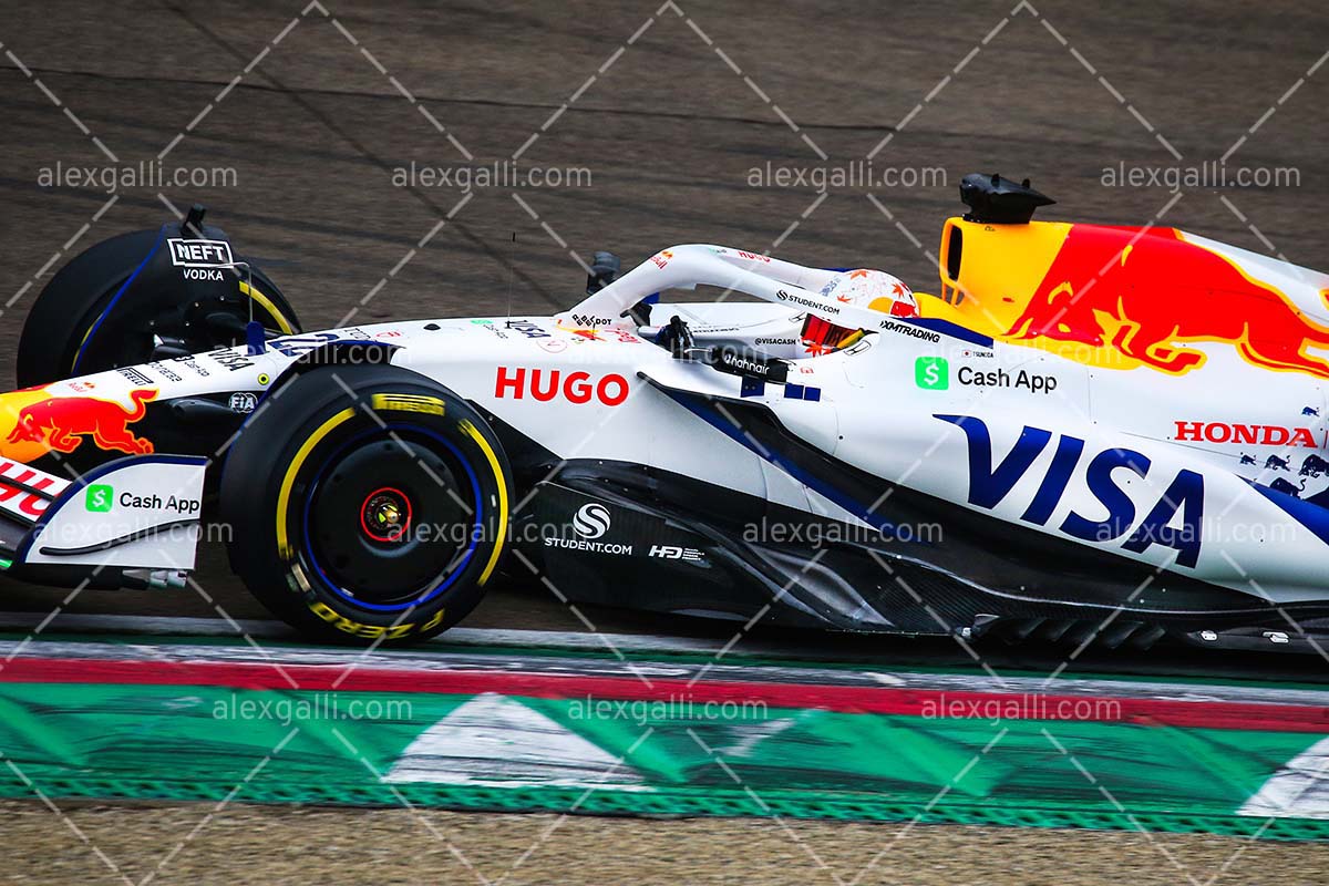 F1 2025 Yuki Tsunoda - Racing Bulls - 202500014