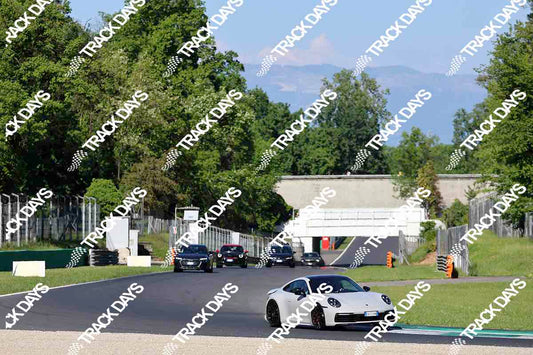 TD 250426 T10 - 028