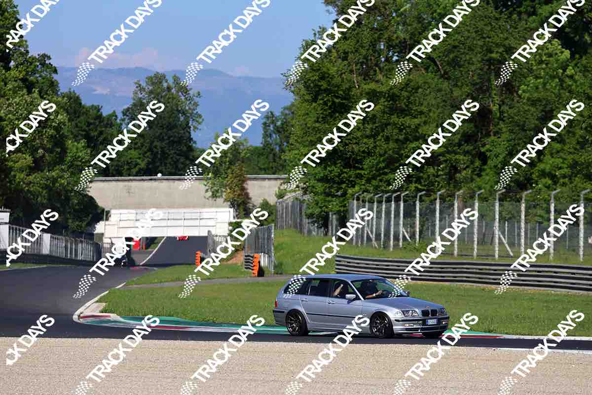 TD 250426 T10 - 046