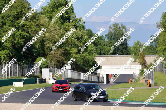 TD 250426 T10 - 050